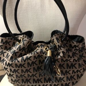Michael Kors purse